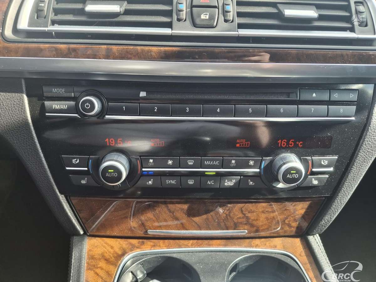 BMW 740, 3.0 l., Седан