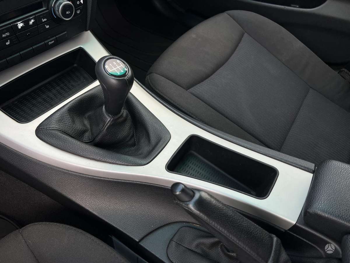 BMW 318, 2.0 l., Седан