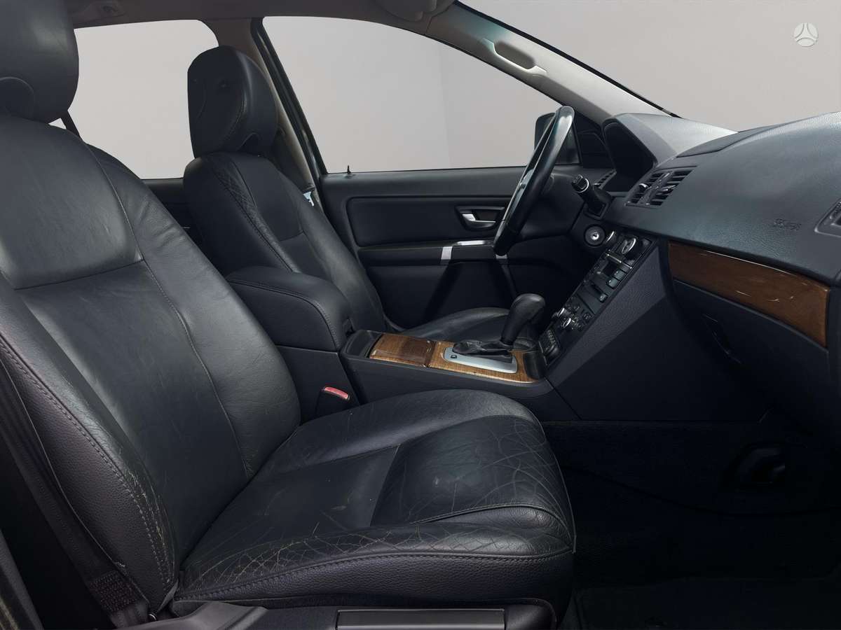 Volvo XC90 - 8
