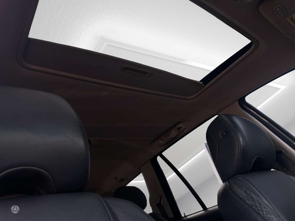 Volvo XC90 - 9