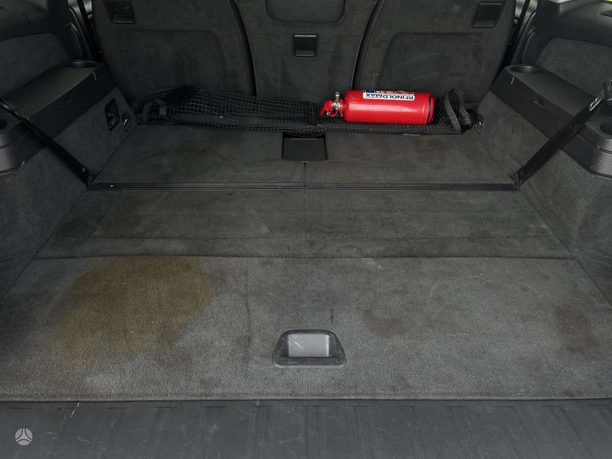 Volvo XC90 - 11