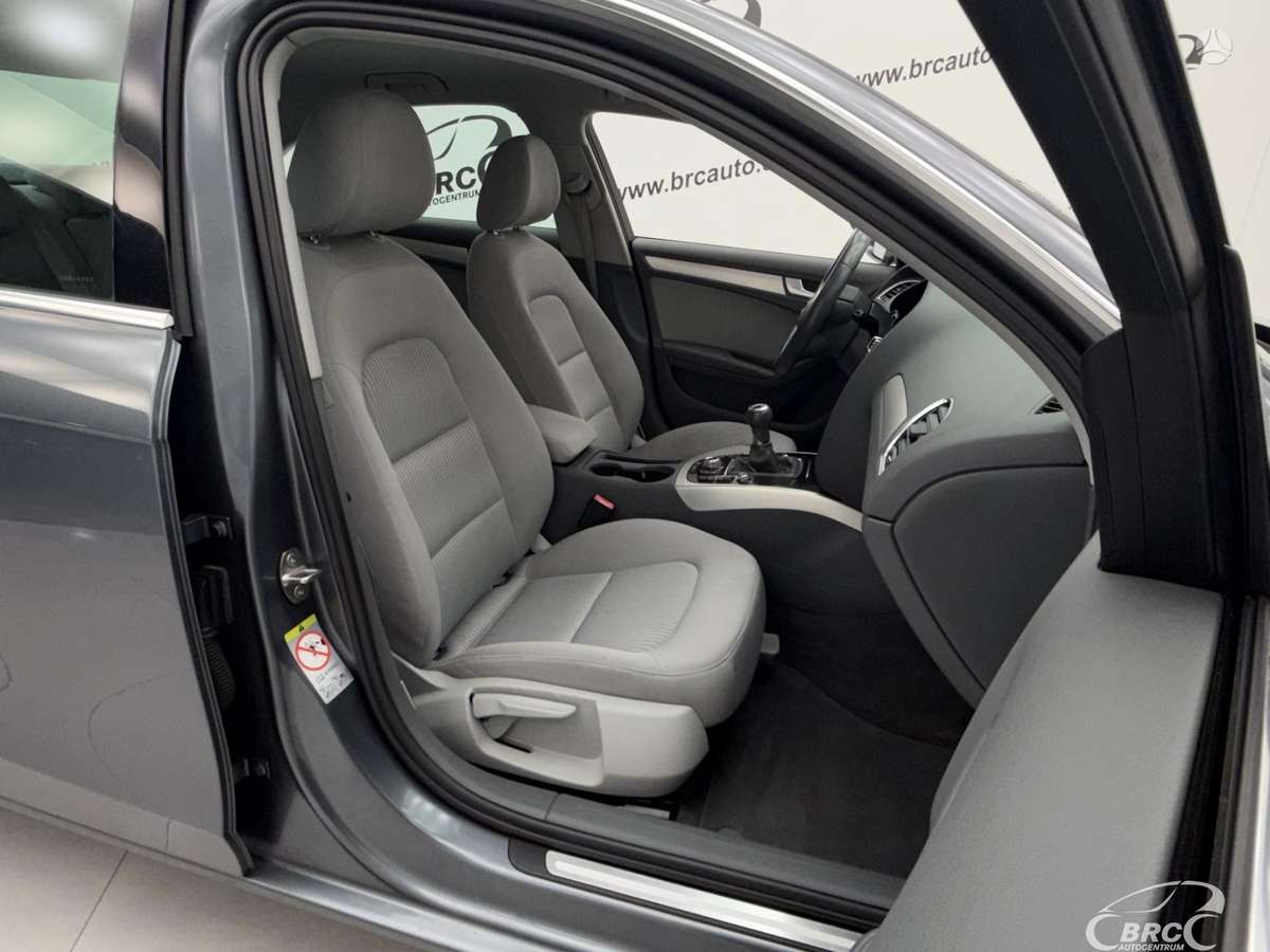 Audi A4, 2.0 l., Седан