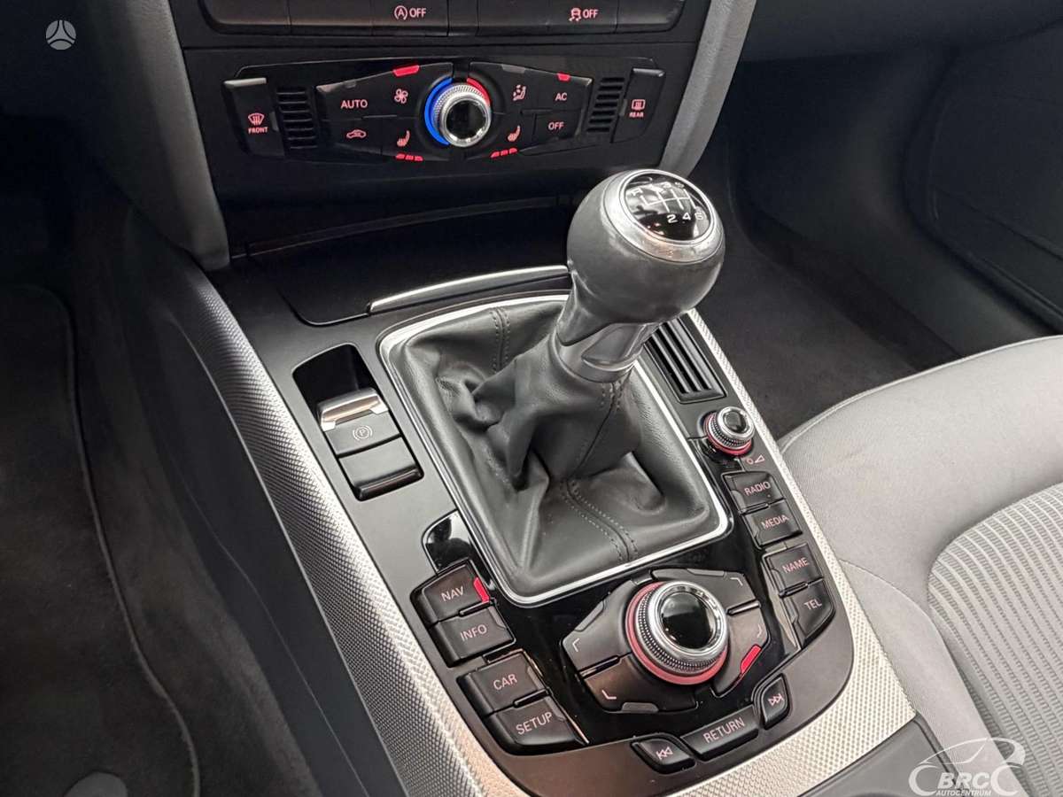 Audi A4, 2.0 l., Седан