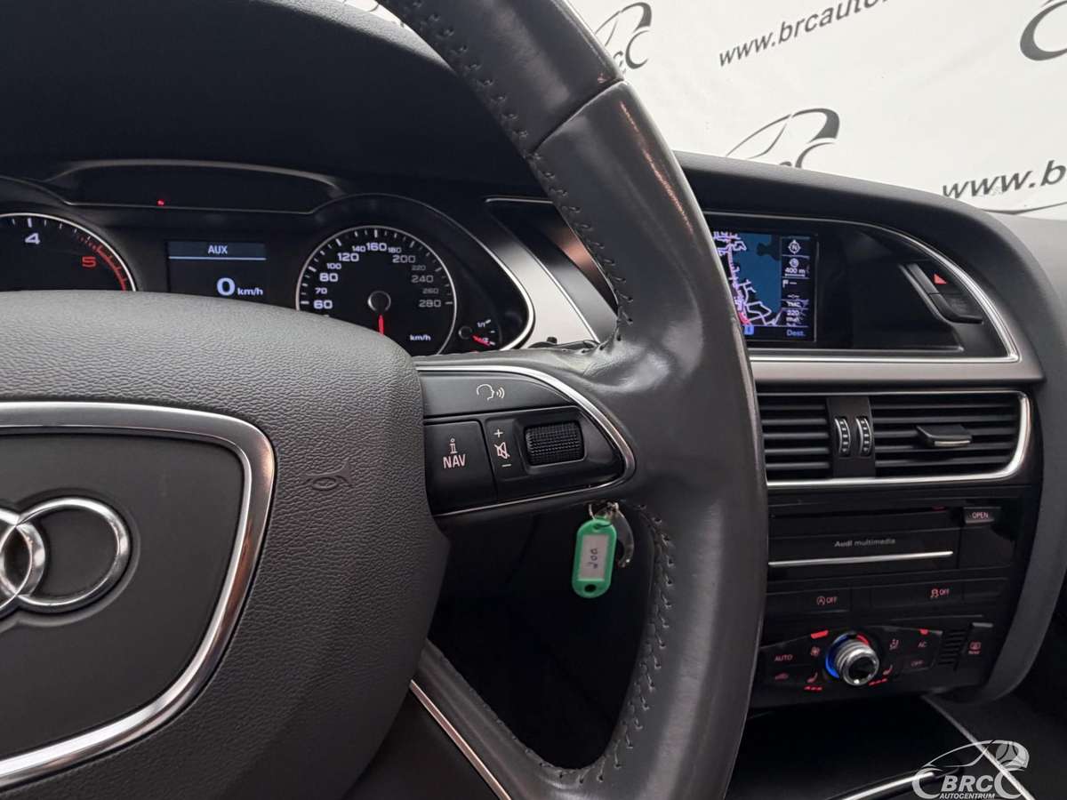 Audi A4, 2.0 l., Седан