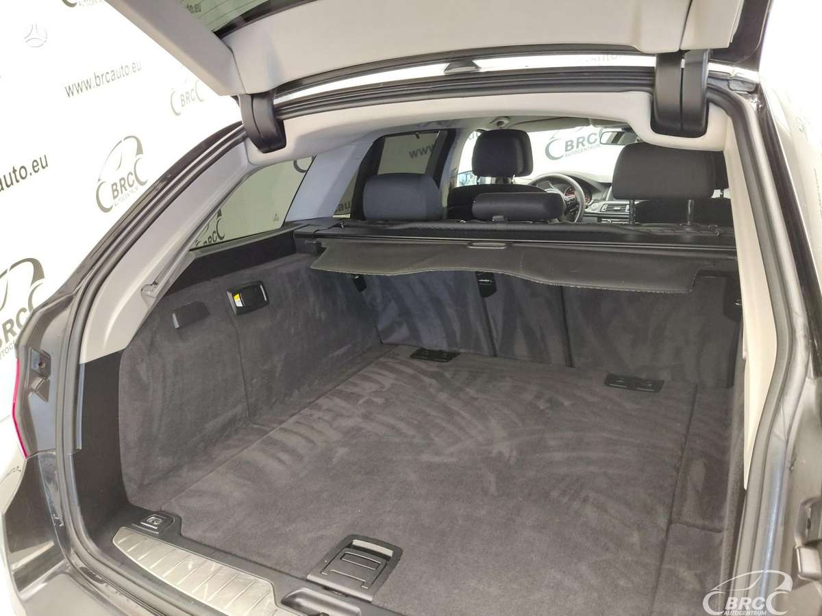 BMW 525, 3.0 l., Универсал