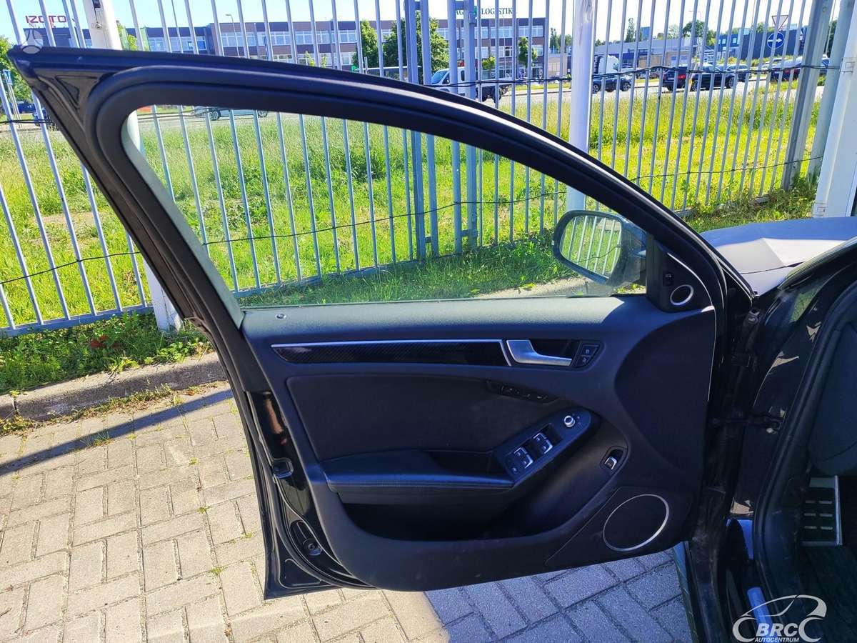 Audi S4, 3.0 l., Седан
