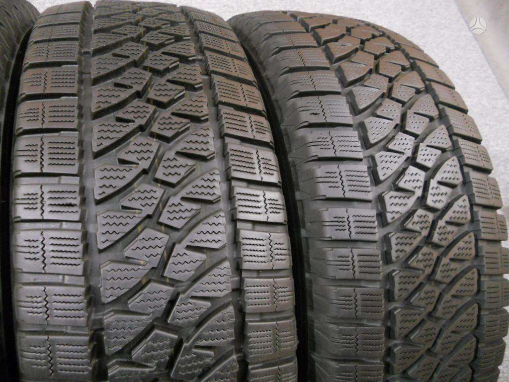 Continental 8mm 95% VancoWinter2, winter 235/65 R16