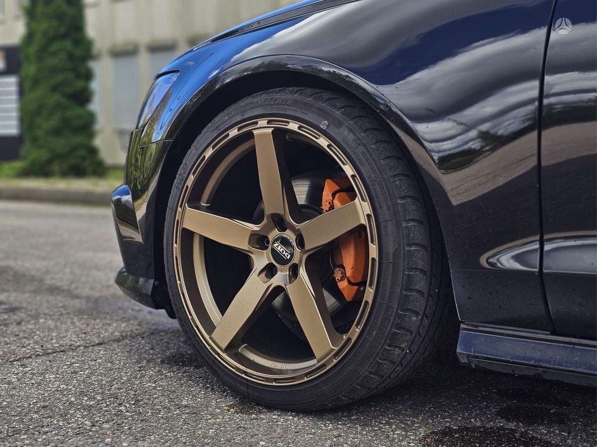 Audi A6, 2.0 l., universalas