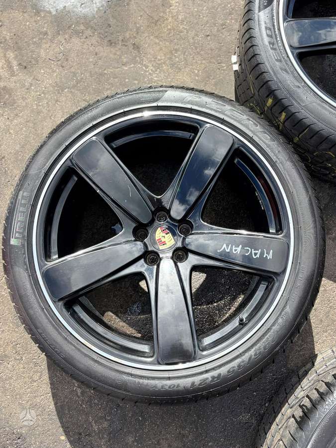 Porsche Macan, light alloy, R21