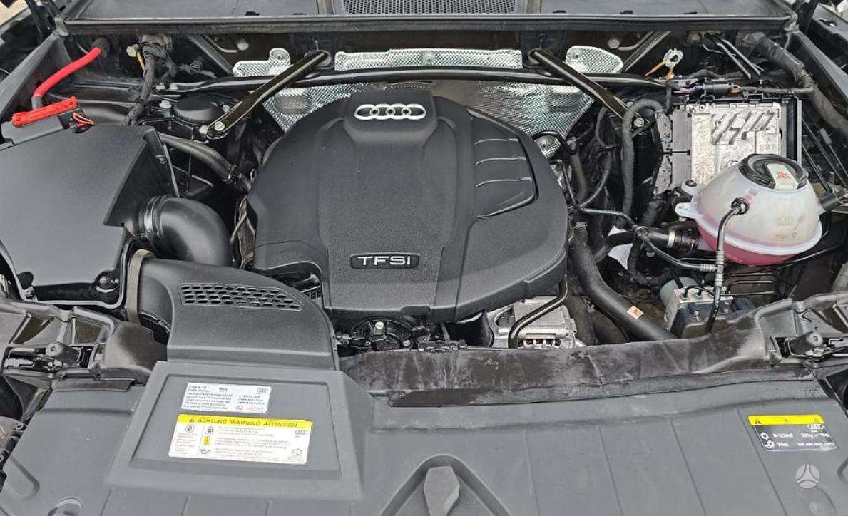 Audi Q5, 2.0 l., off-road / crossover