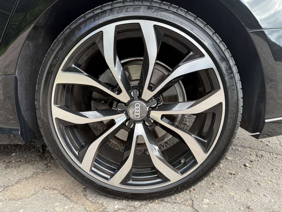 Audi A6, 2.0 l., Седан