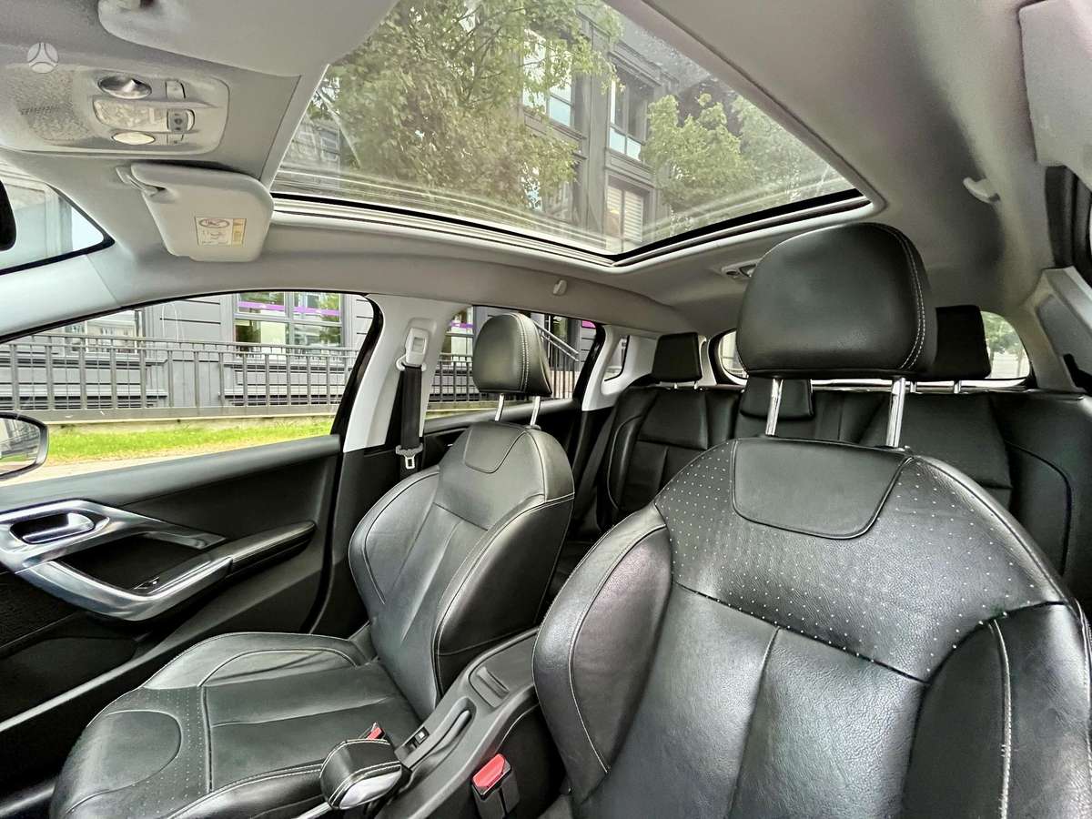 Peugeot Partner, Минивэн