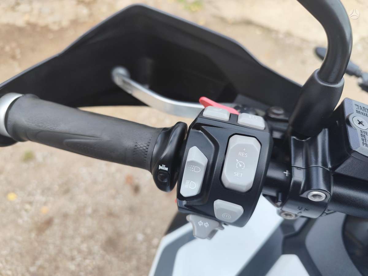 Triumph Tiger 1215cc, enduro / adventure