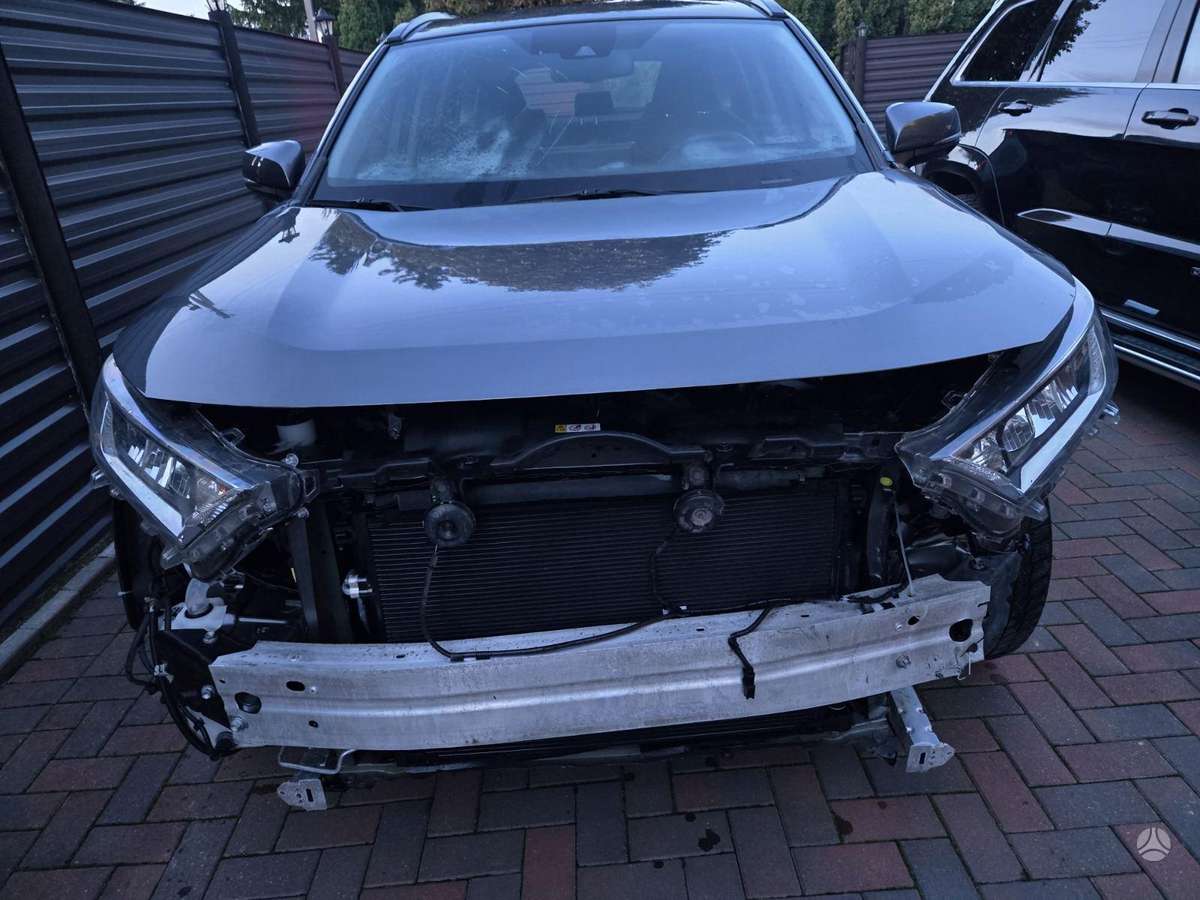 Toyota RAV4 - 5