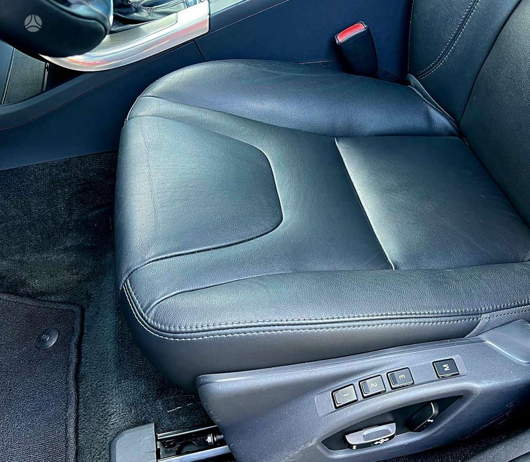 Volvo XC60 - 5