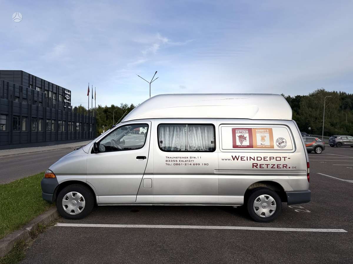 Toyota Hiace - 8