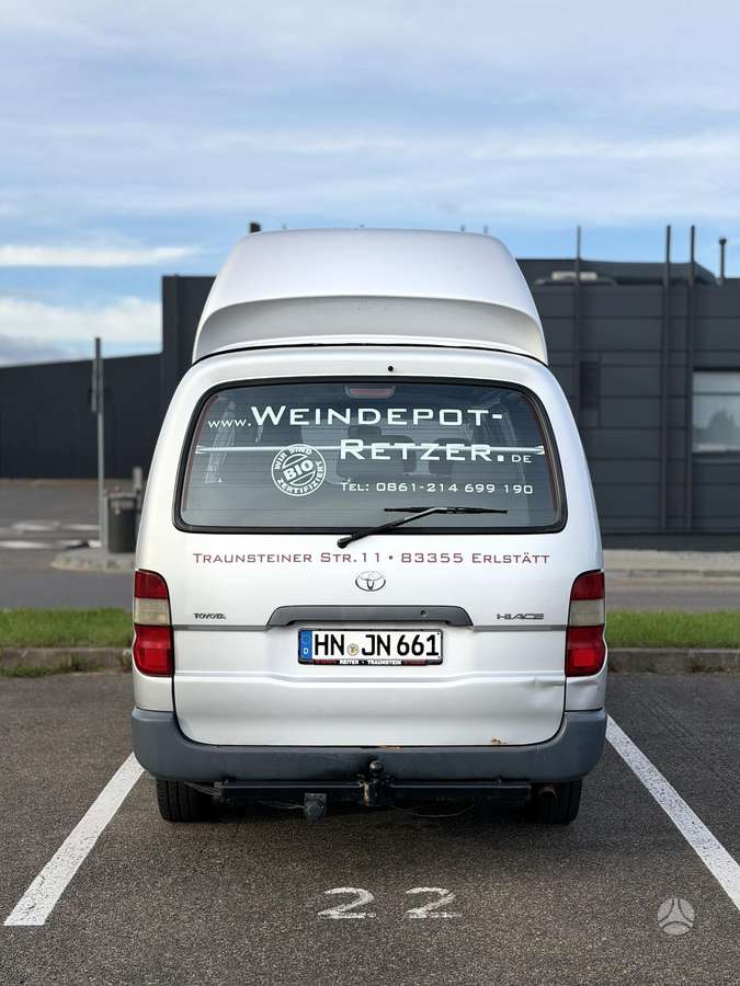 Toyota Hiace - 4