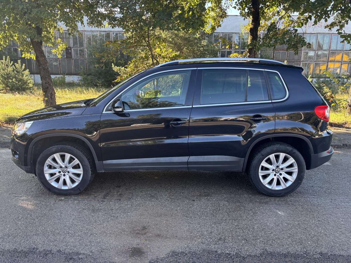 Volkswagen Tiguan - 7