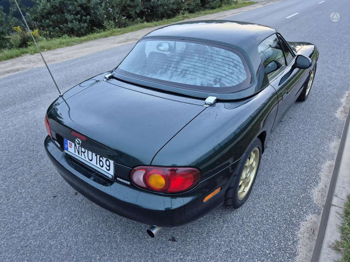 Mazda MX-5, 1.8 l., convertible