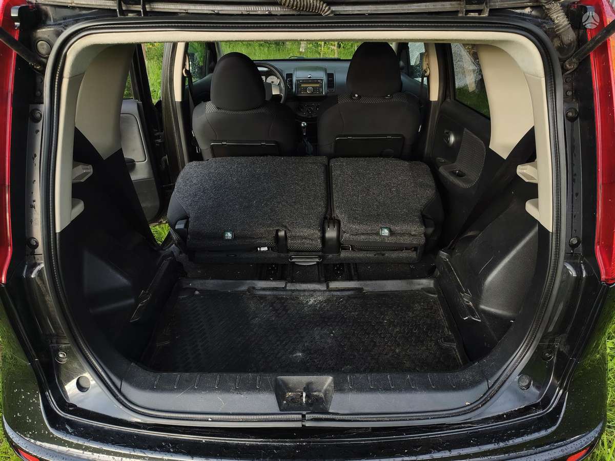 Nissan Note, 1.4 l., Универсал