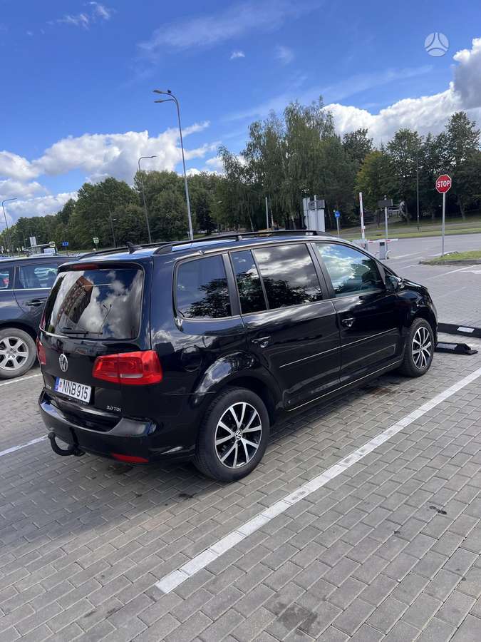 Volkswagen Touran - 5