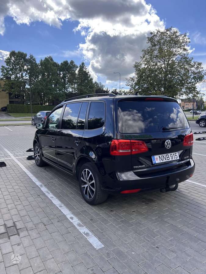 Volkswagen Touran - 6