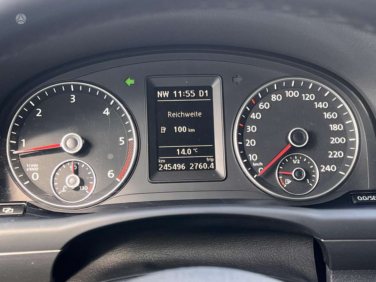 Volkswagen Touran - 8