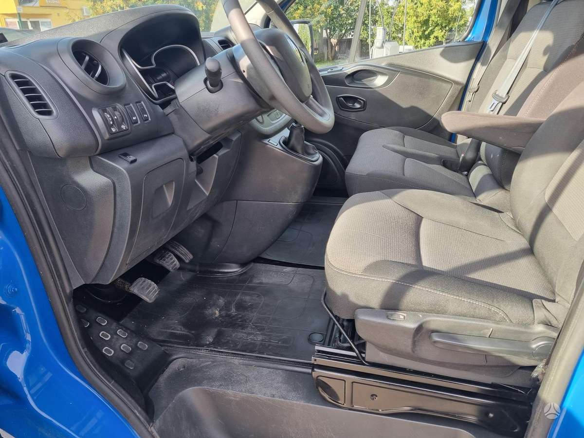Renault Trafic - 7