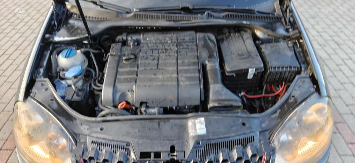 Volkswagen Golf - 9