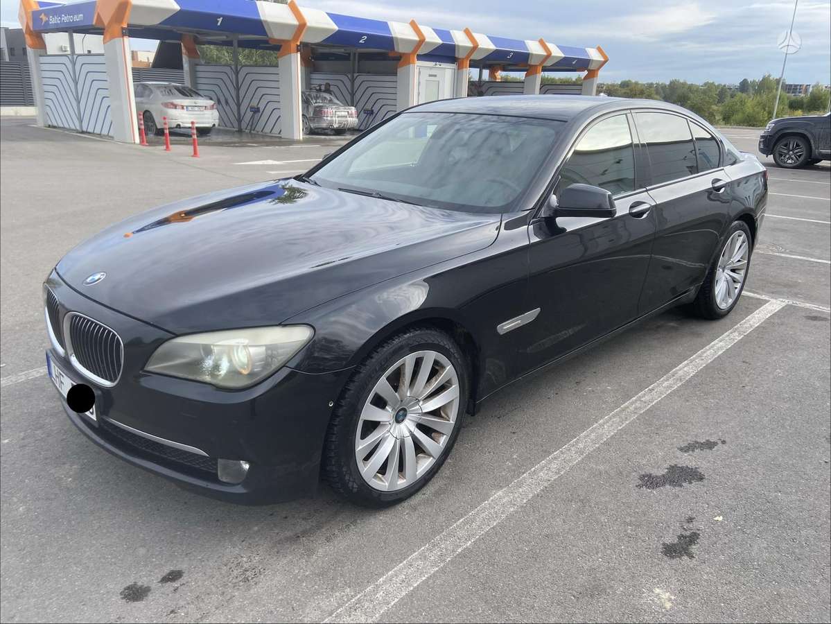 BMW 730, 3.0 l., Седан