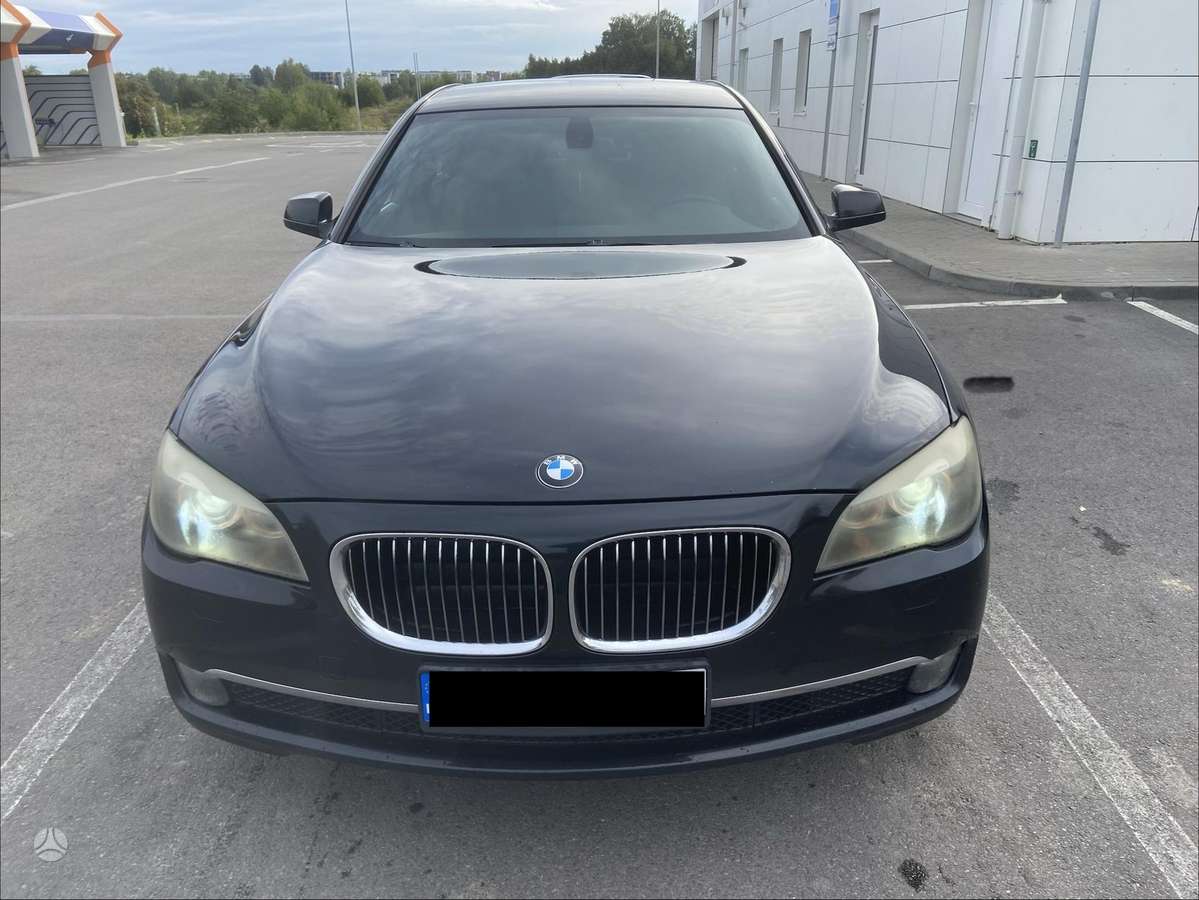BMW 730, 3.0 l., Седан