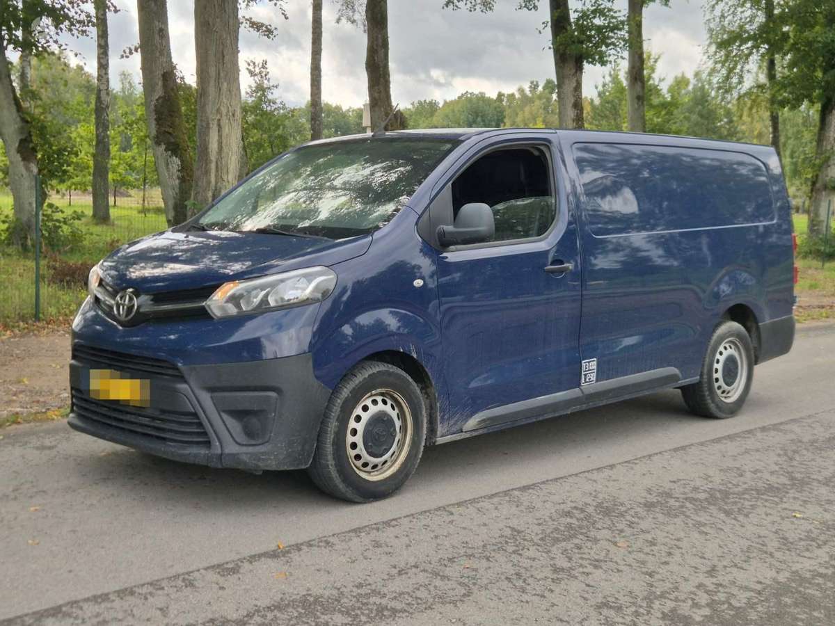 Toyota Proace - 1