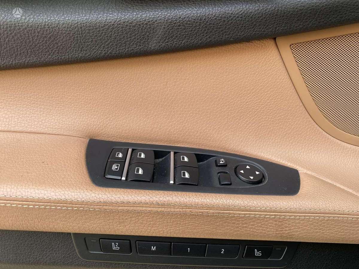 BMW 730, 3.0 l., Седан