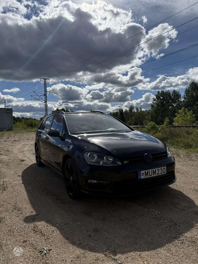 Volkswagen Golf - 3