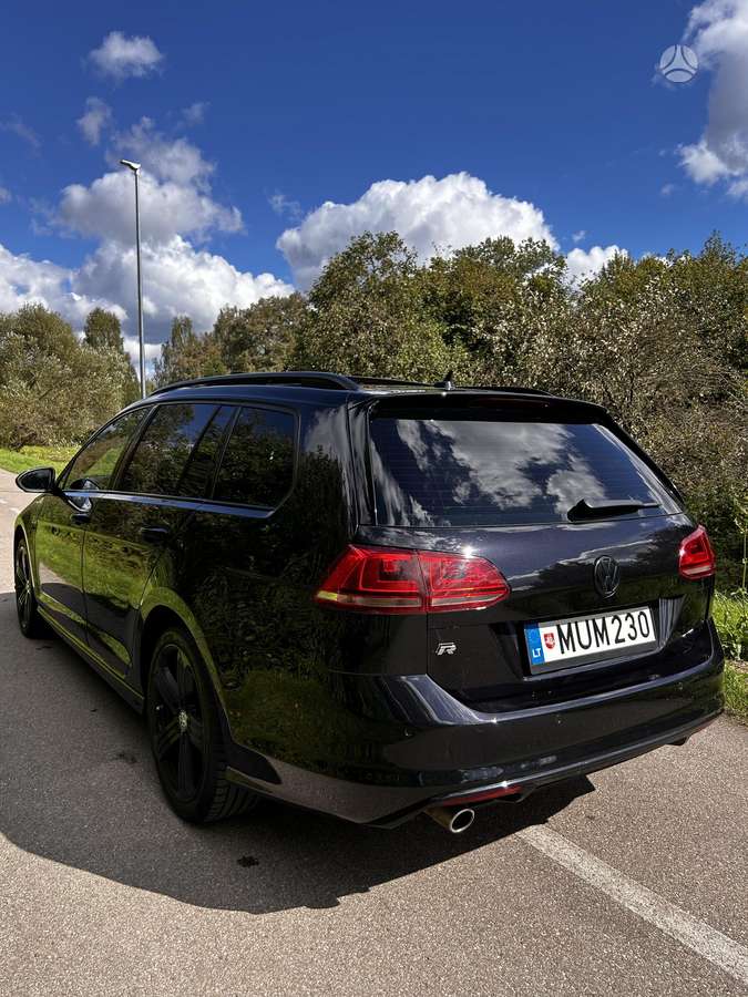 Volkswagen Golf - 5