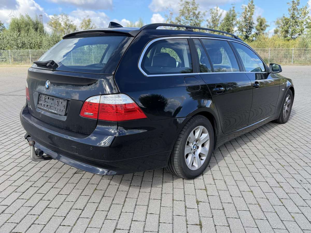 BMW 520, 2.0 l., wagon