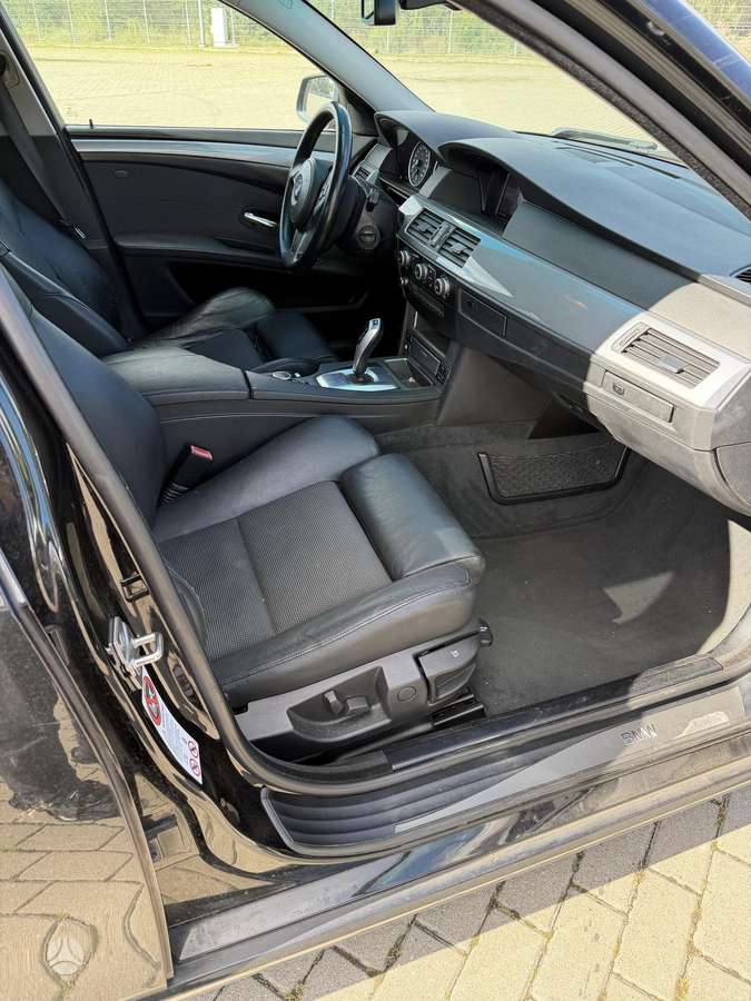 BMW 520, 2.0 l., wagon
