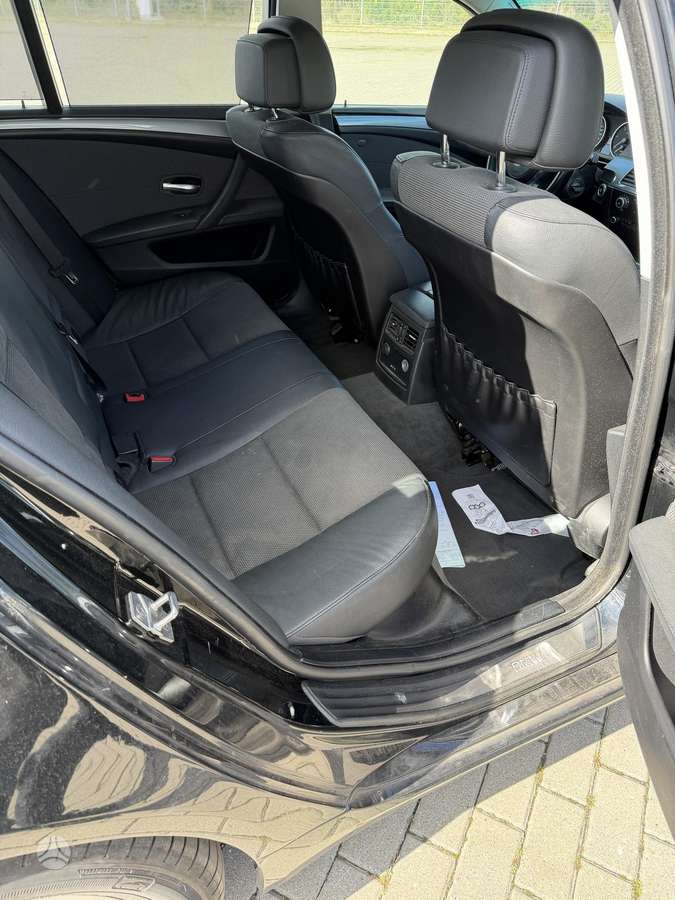 BMW 520, 2.0 l., wagon