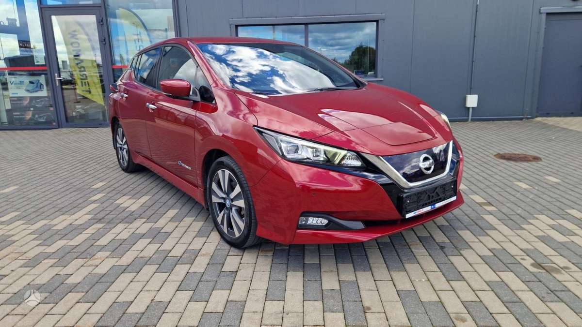 Nissan Leaf, Хэтчбек