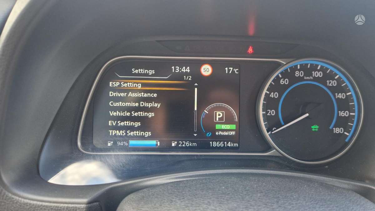 Nissan Leaf, Хэтчбек