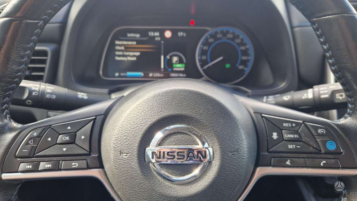 Nissan Leaf, Хэтчбек