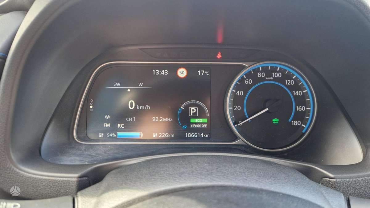 Nissan Leaf, hečbekas