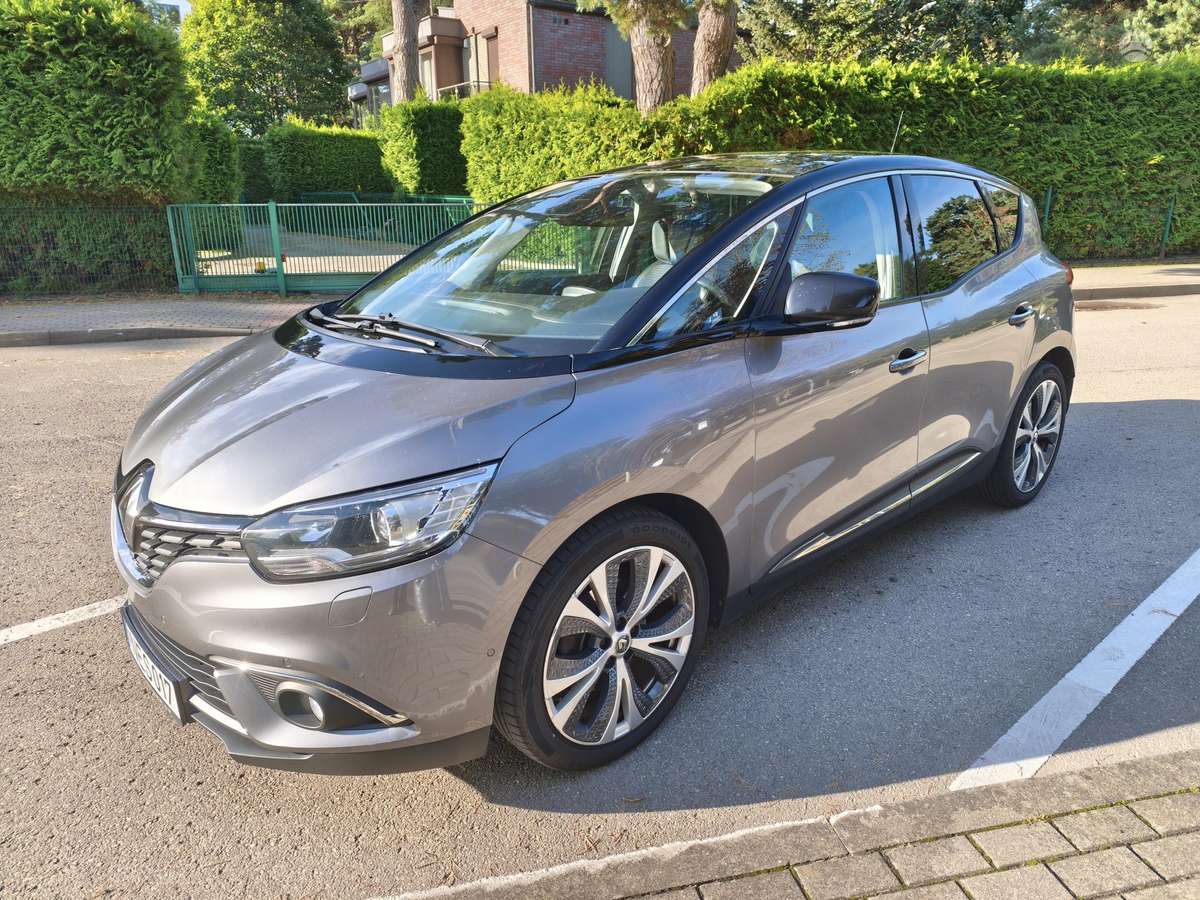 Renault Scenic - 1