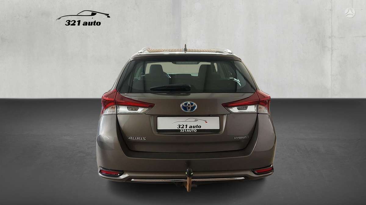 Toyota Auris - 4