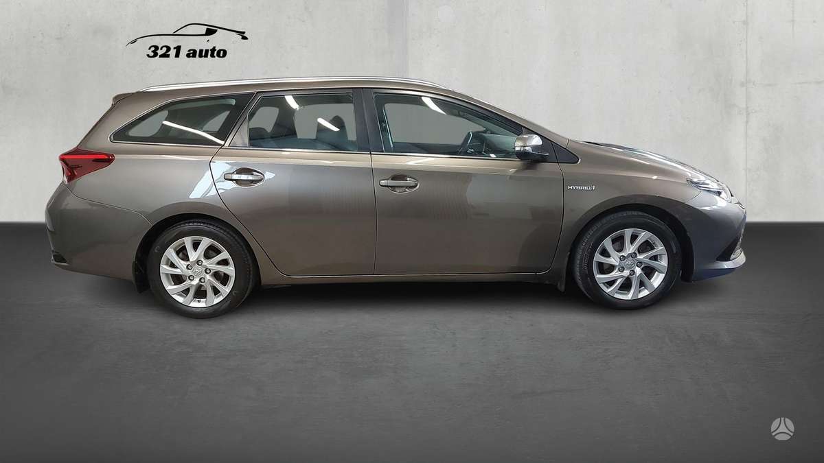 Toyota Auris - 6