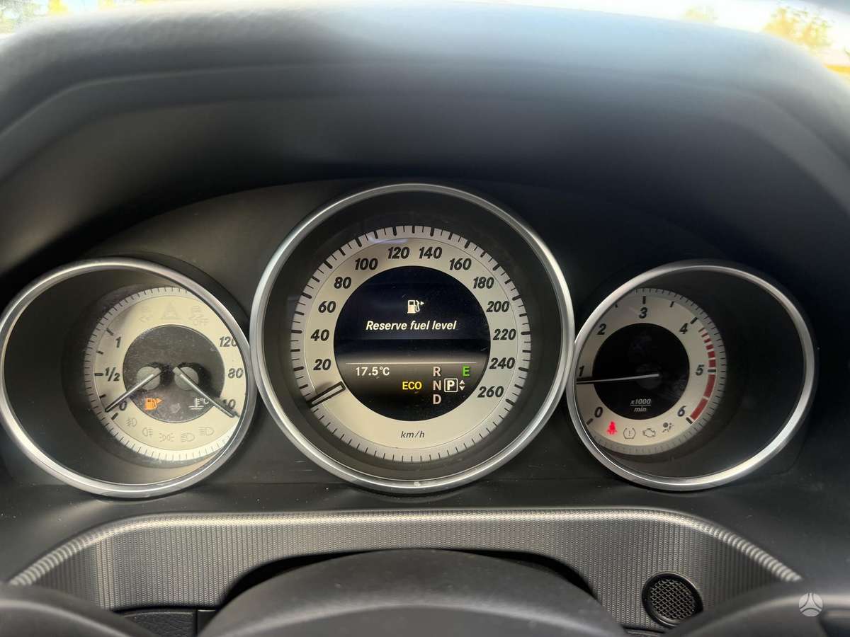 Mercedes-Benz E220, 2.1 l., Универсал