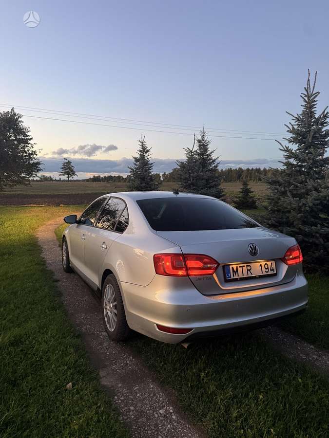 Volkswagen Jetta, 1.2 l., Седан