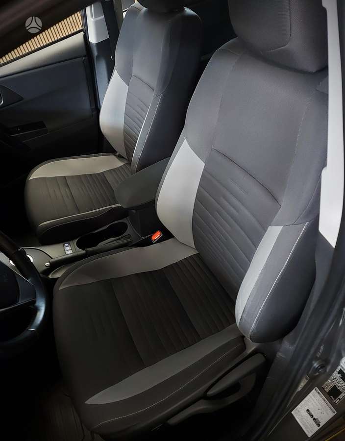 Toyota Auris - 12