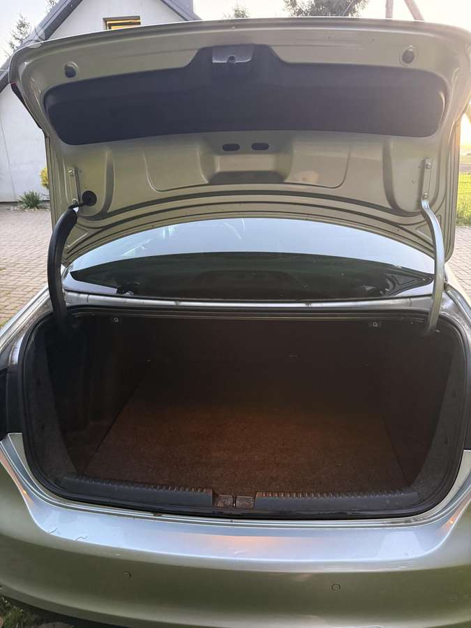 Volkswagen Jetta - 12