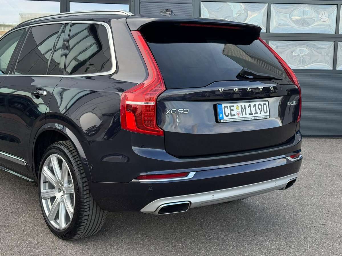 Volvo XC90 - 8